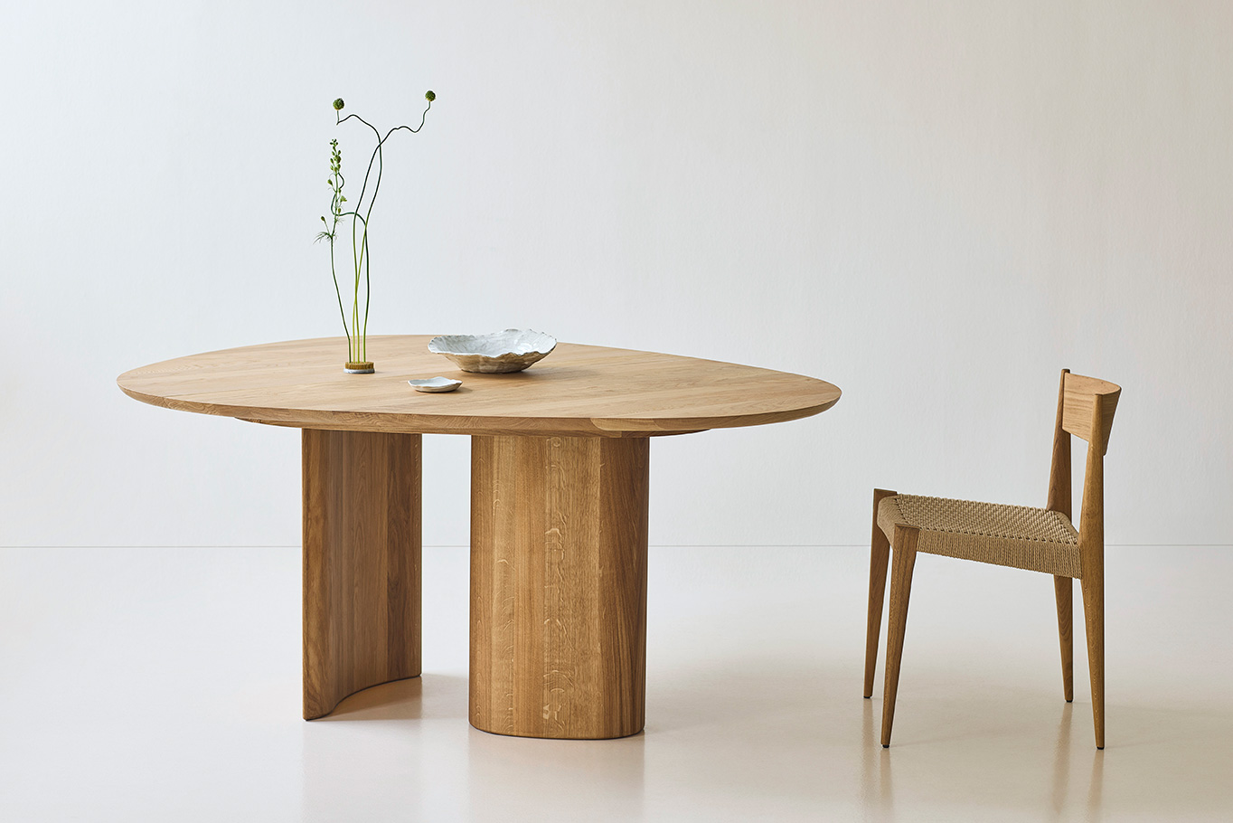 Tangent Table dk3 - stół do jadalni